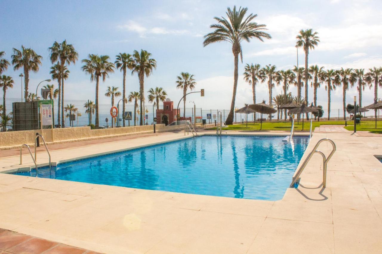 Aloha Playa Apartment With Ocean Views And Pools 베날마데나코스타 외부 사진