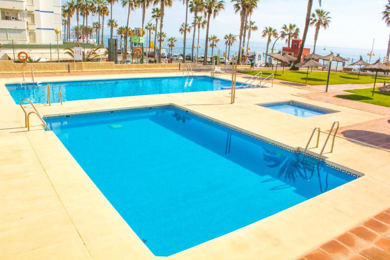 Aloha Playa Apartment With Ocean Views And Pools 베날마데나코스타 외부 사진