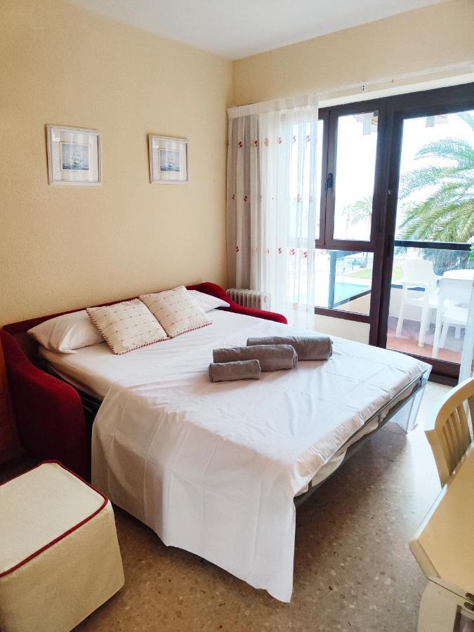 Aloha Playa Apartment With Ocean Views And Pools 베날마데나코스타 외부 사진