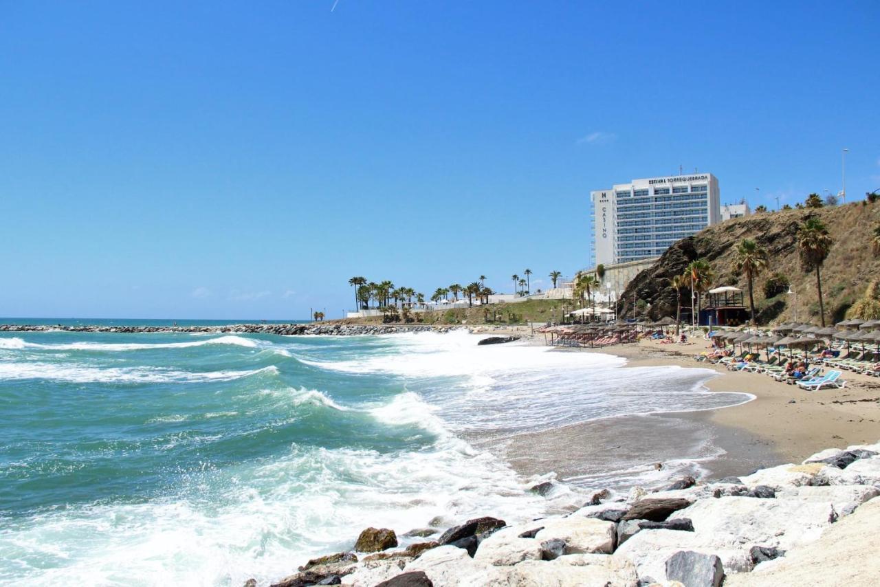 Aloha Playa Apartment With Ocean Views And Pools 베날마데나코스타 외부 사진
